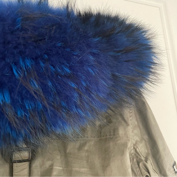 SAM Lux Limelight Hooded Parka Fur convertible to vest, Army green and blue - Picture 4 of 8